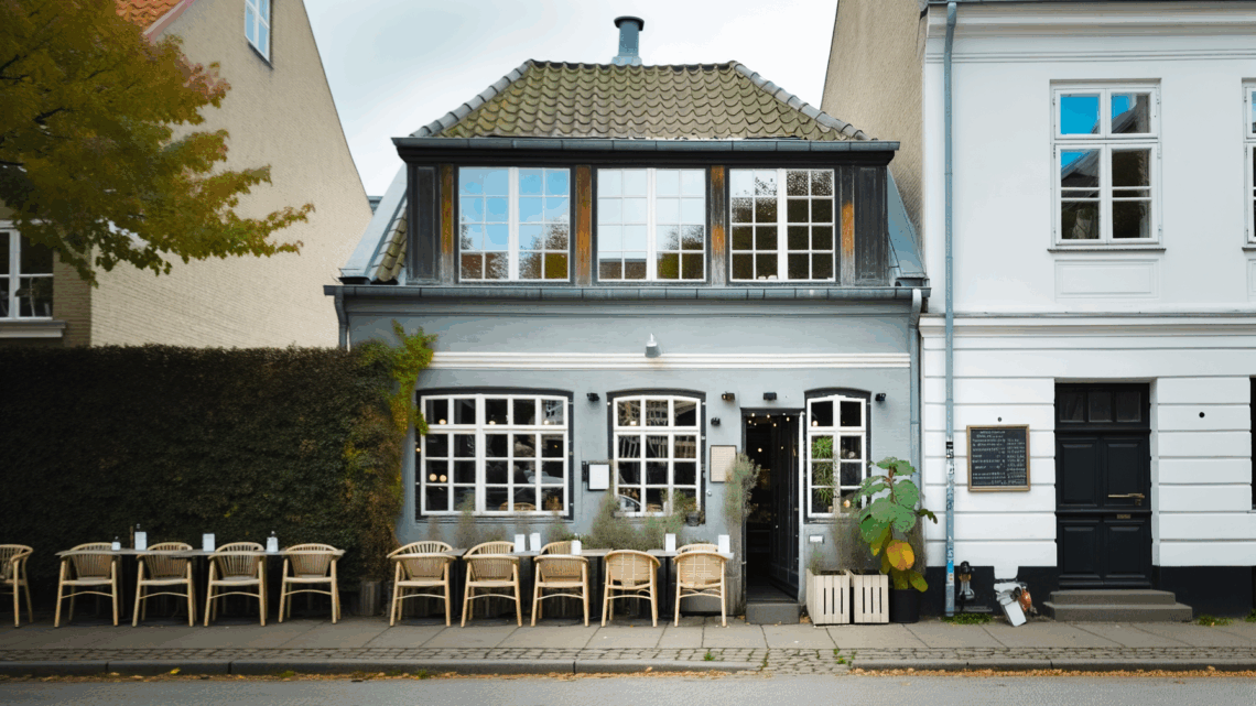 Ikonisk café lindevang sat til salg på frederiksberg